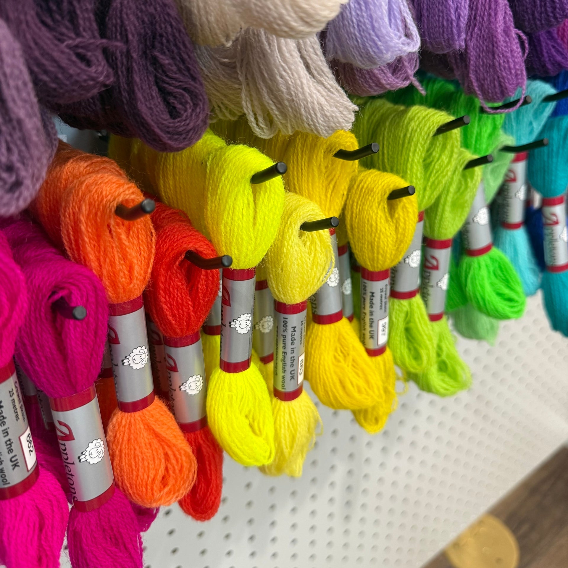 Appletons 2 Ply Crewel Wool Skeins: Colors 101-548